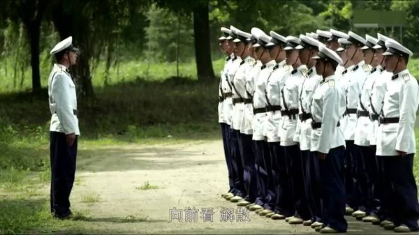 江德福命就是好，毕业就升官，出个早操的功夫都能得个大胖小子