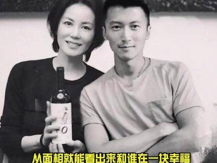 与李亚鹏、谢霆锋的合影对比引发了热议