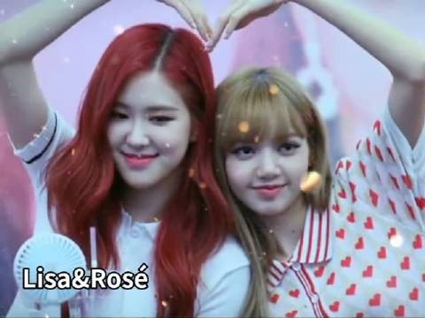 黄色头发的是Lisa，红色头发的是Rosé