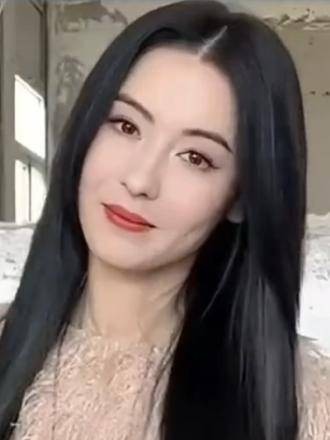 娱乐圈女神张柏芝真是不容易，背后有许多粉丝关心她的生活，支持她度过难关