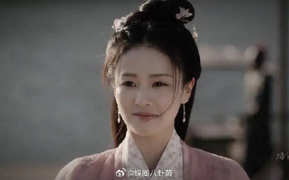 时宜：“时宜，只是南辰王府的十一”