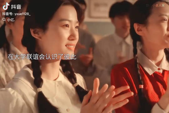 我叫李佳 木子李 十佳歌手的佳！