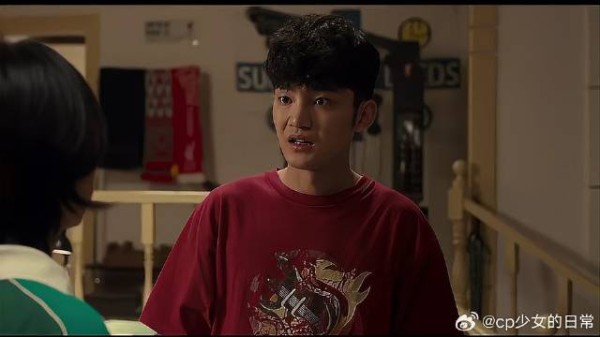 李妍与母亲吵架,无处可归竟投奔男同学,一句被惊呆