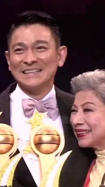 刘德华曾为首位“鬼婆”颁发奖项，这位86岁的艺术家终身未育…