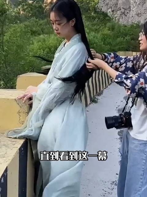 看到 章子怡 胶带缠身，刘诗诗礼服内藏乾坤，才知女星防走光手段