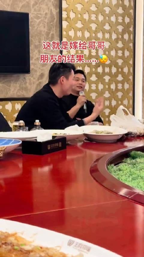 昨天和这货吵架了，他要跑去娘家告状，拦都拦不住…