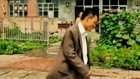 张译的适配度同样很高,张译的影视作品也非常值得推荐…