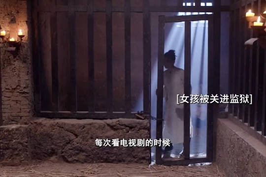 你猜中开头,绝对猜不中结局,好身材果然能逃命,话说好色果然害人呀!
