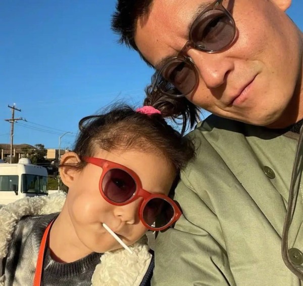 陈冠希吐露有女生活：突然感觉老了，如有一天需换尿布希望女儿也会在