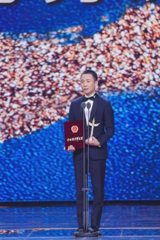 张译二封华表奖影帝，公开表示暂停拍戏，他的人生也太“衰”了