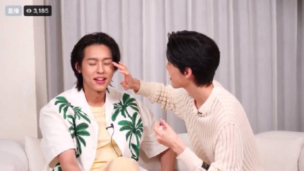 BKPP 可儿蜜特 :ter闭一下眼吧~(涂)一点点~ 唔咦~~好温油
