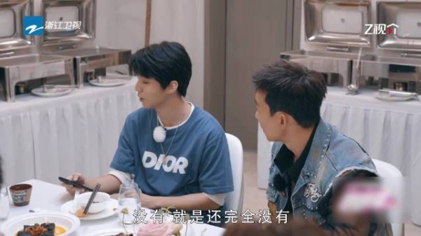 王俊凯自作曲首度公开，周杰伦听后提议修改