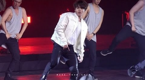 田柾国直拍 170506 THE WINGS TOUR in Manila - 鸦雀 柾国 直拍 JUNGKOOK
