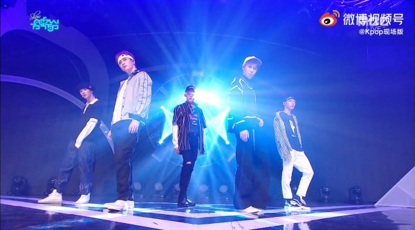 九年前的今天(160507),NCT U 带来的现场舞台