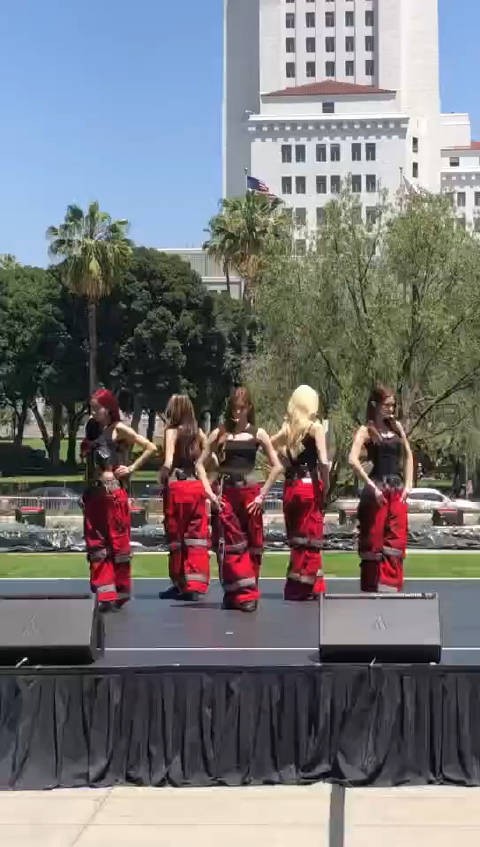 李秀满新女团A2O线下开麦实力，这个开麦很有实力了，期待一下以后发展吧