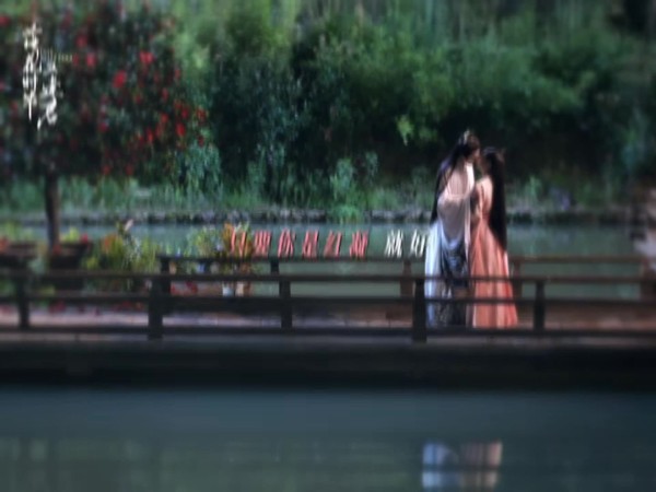 红凝恢复记忆了,也终于要跟锦绣成婚啦!