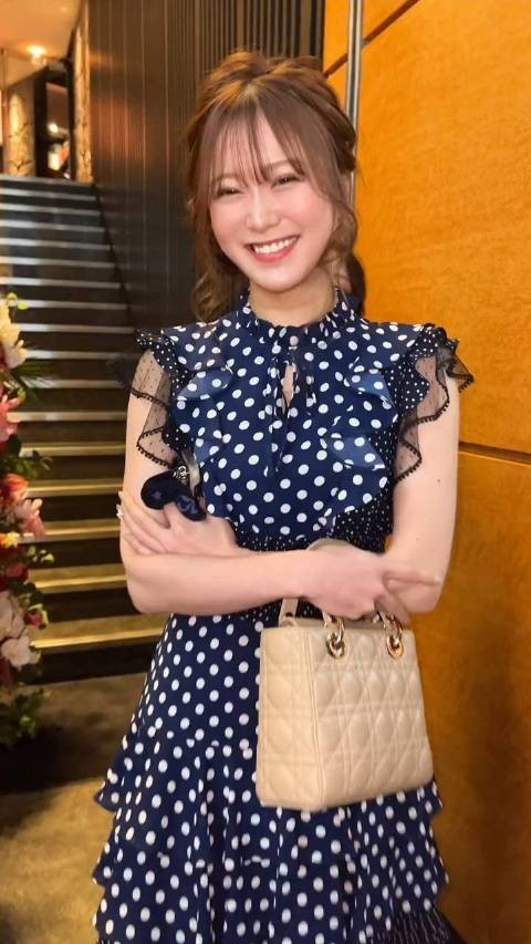 娶一个做老婆，你要哪个？