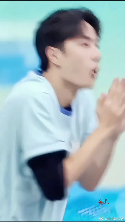 王一博这动作好戳心