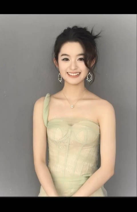 黄杨钿甜特别美好的十八岁日记