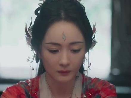 「虽然没有一句台词，却能深深感受到她的悲伤」 大鹏杨幂夫妻地位一目了然