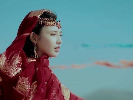 哪位身着红衣的女子让你惊艳？