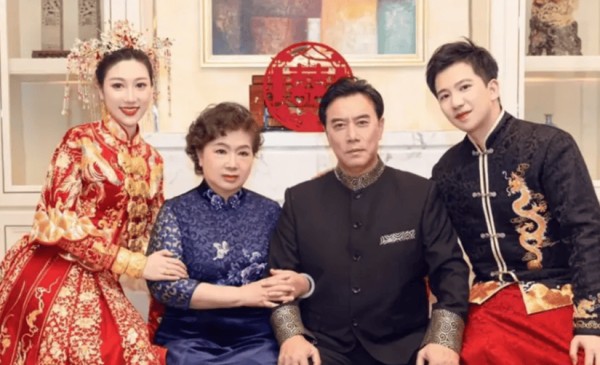 舅舅陈佩斯，外公影帝，爸爸国家一级演员，她却甘愿做网红，拒绝成明星