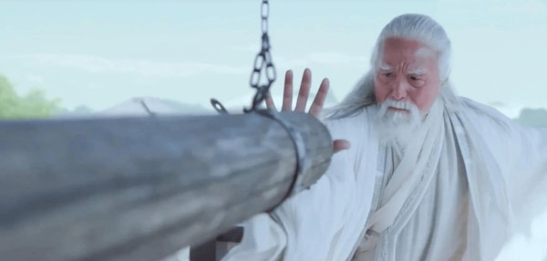张三丰和扫地僧谁更厉害？看他们被偷袭后表现，答案很明显