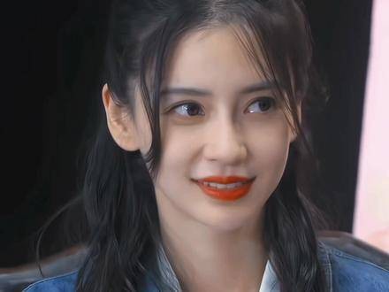 或许她在思考她自身 angelababy