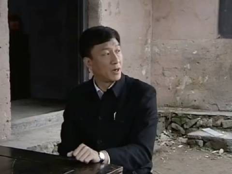 马奎怀疑站长是卧底却不疑弟妹，老余拒接妻子引热议