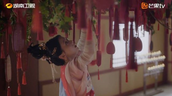 江绪寺庙躲避追杀遇明檀相助