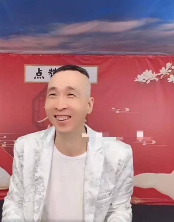 相声圈几个老前辈以怀孕了的砸挂方式，不愿参加杨议的摆枝宴