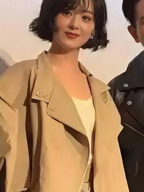 为何赵丽颖改变了择偶观？看到陪儿子的赵德胤，才懂冯绍峰的遗憾