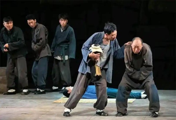 再读萧红的《生死场》：历史的宿命、命运的轮回和个体的选择