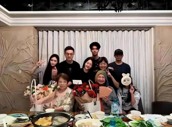 S妈深夜回怼小S：我70多岁了，半夜三更能做什么，就是哭吗？