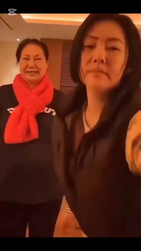 S妈深夜回怼小S：我70多岁了，半夜三更能做什么，就是哭吗？！