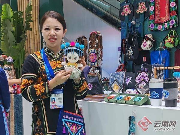 【聚焦深圳文博会】杰鲁彝绣借力文博会实现百万级经济增长