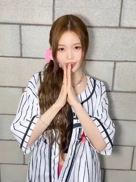2025年Sana的shy shy shy热度持续攀升