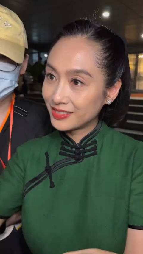 一代女神也终将老去,50多岁气质仍在!