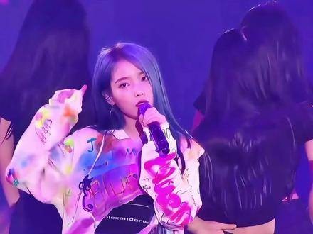 李钟硕悄然现身IU演唱会现场,恋情被曝光后首次同框?