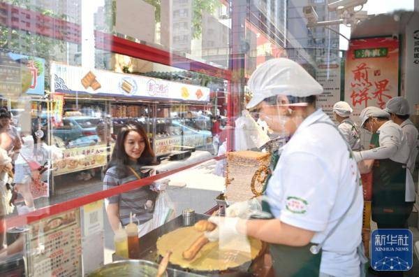 文化中国行｜逛吃西北角 品味老天津