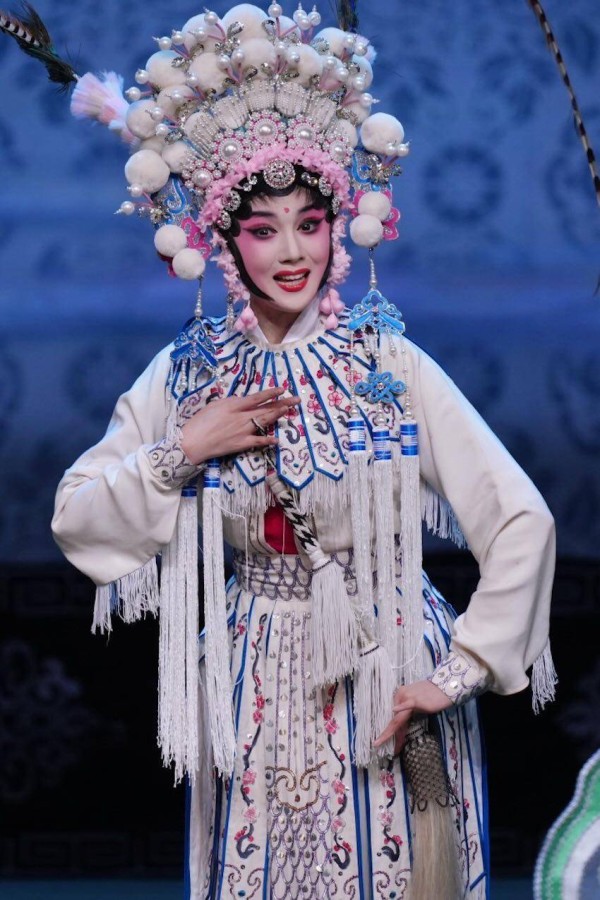 戏曲《白蛇传》，如何守住经典再出圈