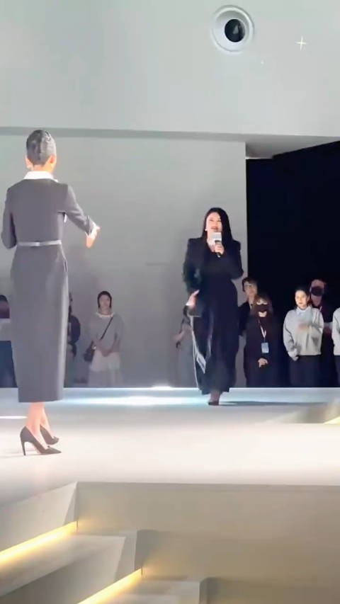 李湘是把富态体现的淋漓尽致！