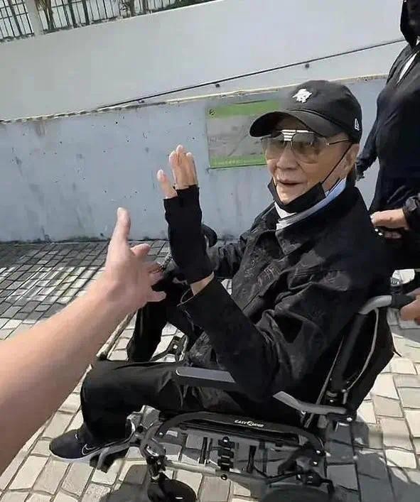谢贤:香港最后一个浪子，风流一生，最放心不下前儿媳和孙子