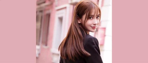 杨颖否认截胡李沁出演儿科医生