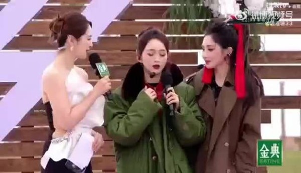何泓姗说自己上一次唱跳还是在幼儿园,太有梗了吧!哈哈哈哈