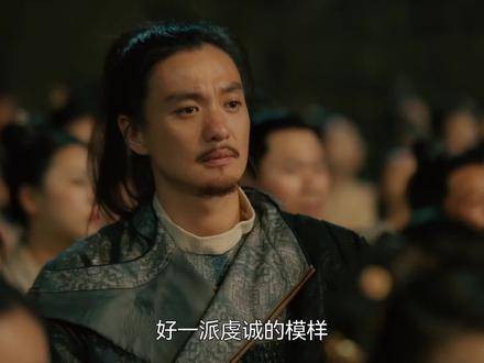 男子花费巨资购买大量蜡烛，原来是为了祈福