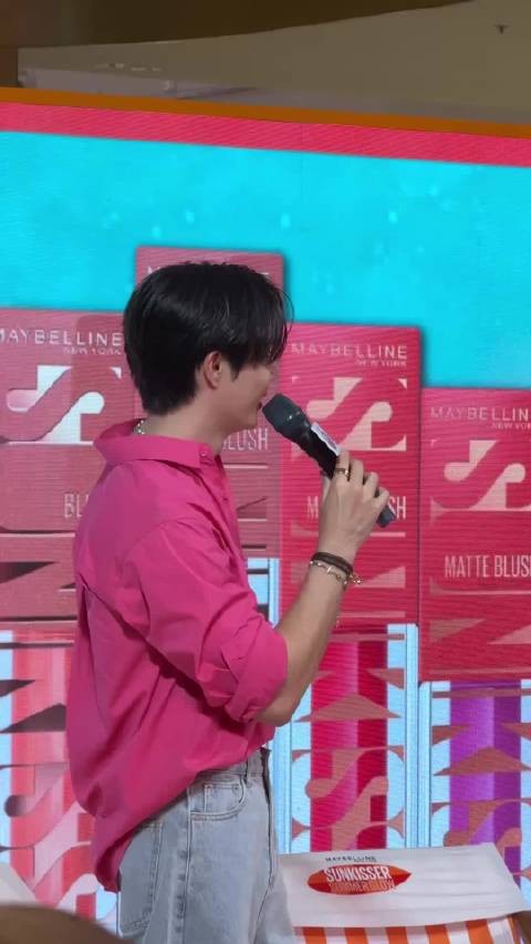 看到沙滩 想起Nhu当年堆沙堡的情景 今天 只有男神在 女神却没来 250607