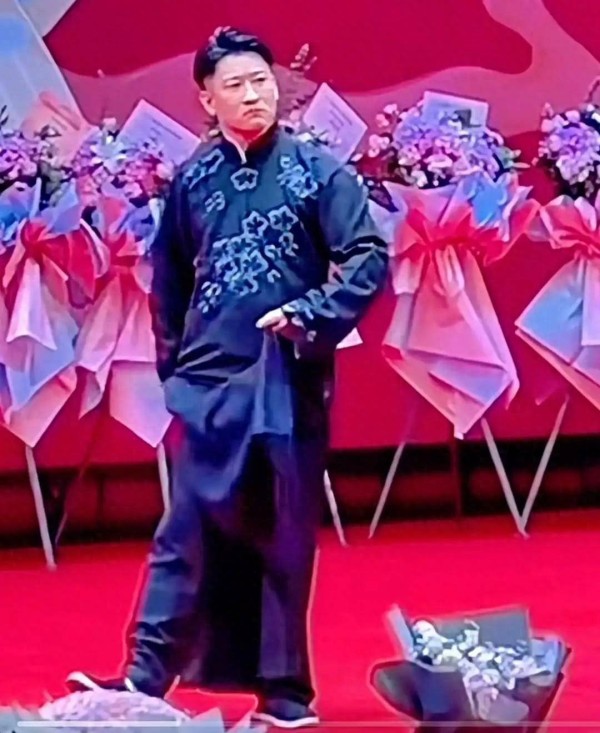 曹云金与郭德纲闹掰十五年，倘若他再拜师，传统相声界谁最合适呢