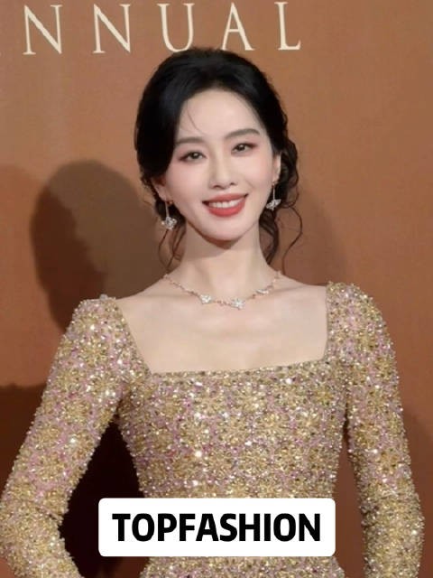这不妥妥仙女下凡吗？这头身比真的绝了！