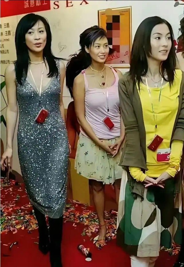 二十年前，刘嘉玲、朱茵、张柏芝同台出席活动，谁最美一眼便知